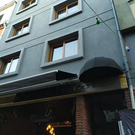 Hotell The Wolf 3*
