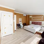 Otel The Wolf